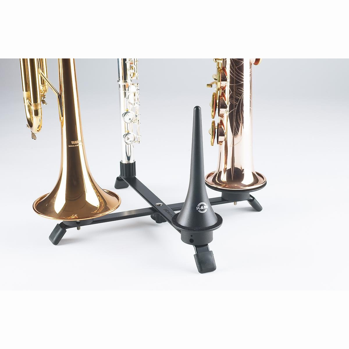 177/10 Kreuzfuss vierfach 4 Kegel schwarz