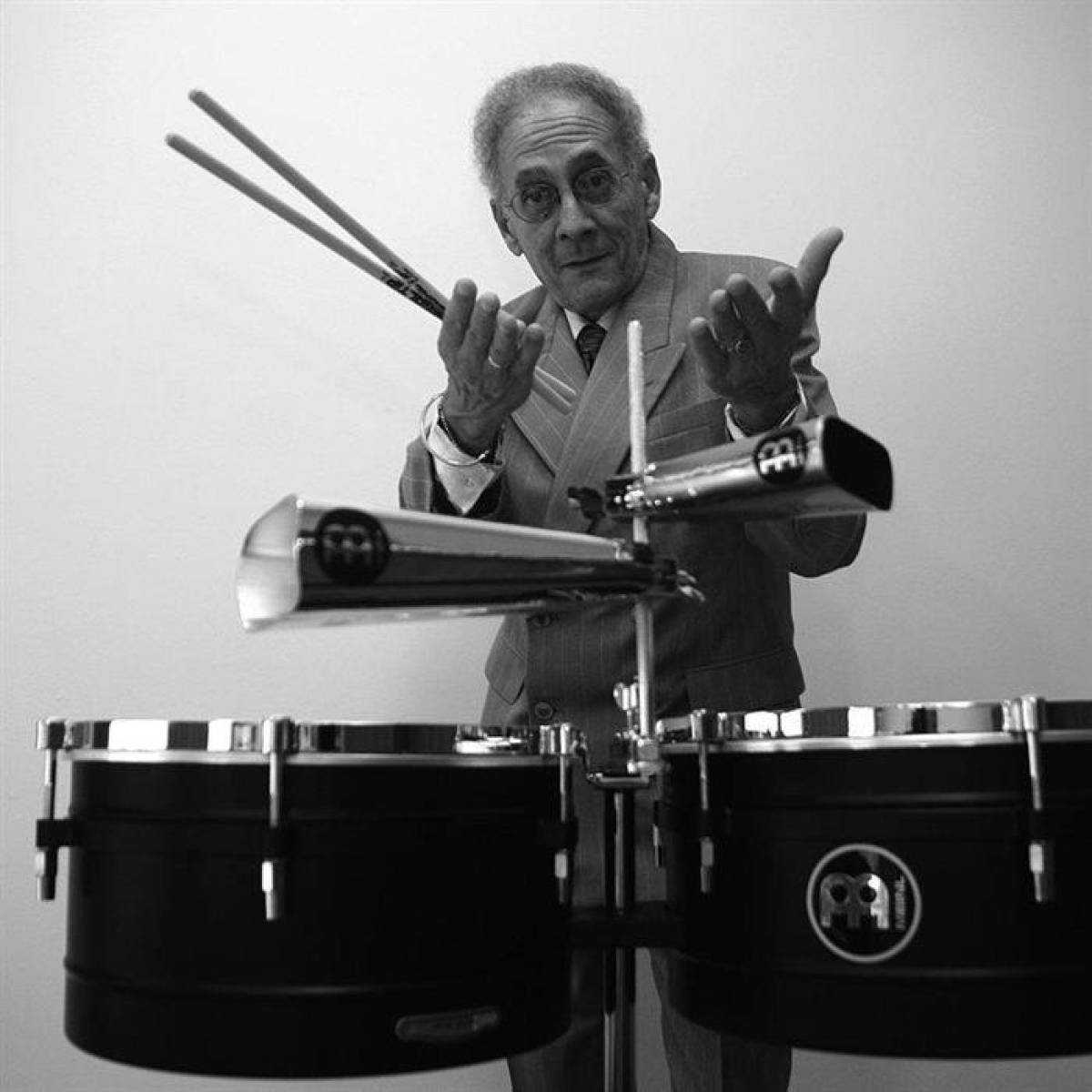 AV1BK Amadito Valdes Timbales 14