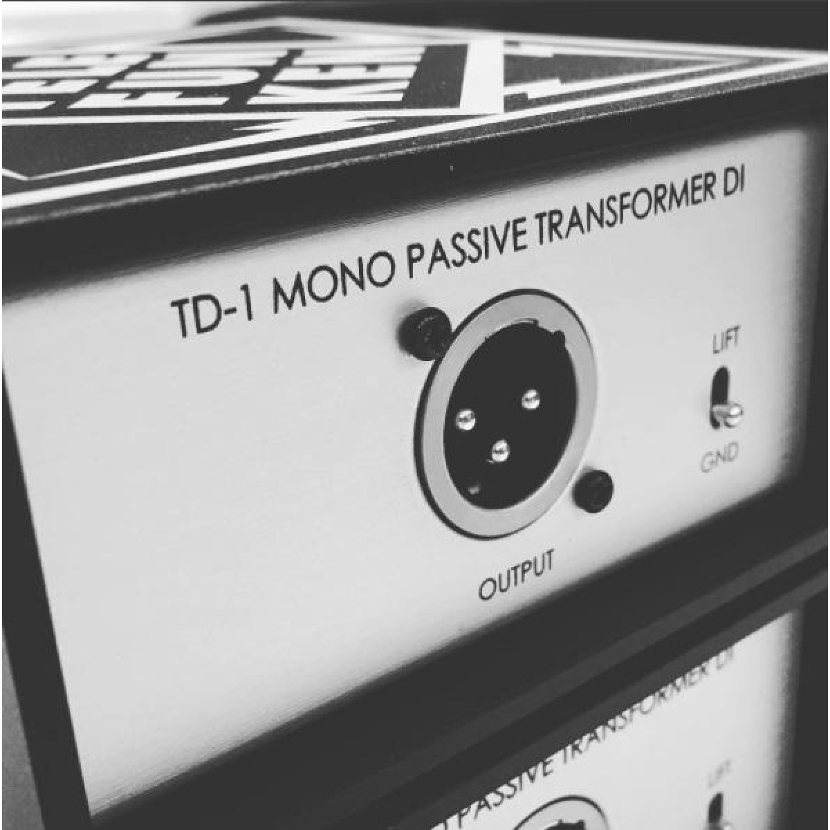TDP-1 passive Mono DI-Box