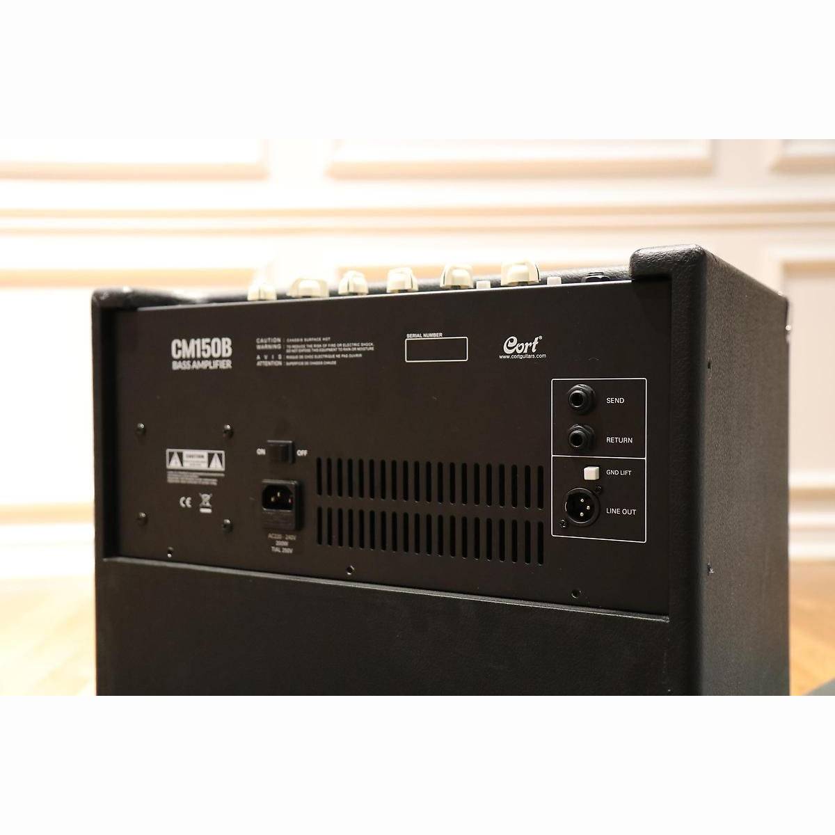 CM 150B Bass Combo 150 Watt CM 150B Bass Combo 150 Watt