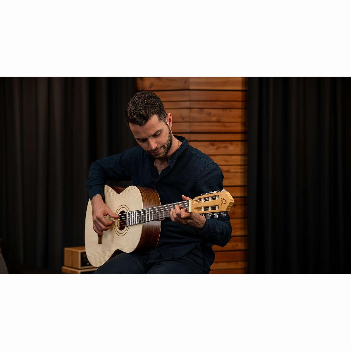 Konzert-Gitarre R16S Nylon 6-STR.