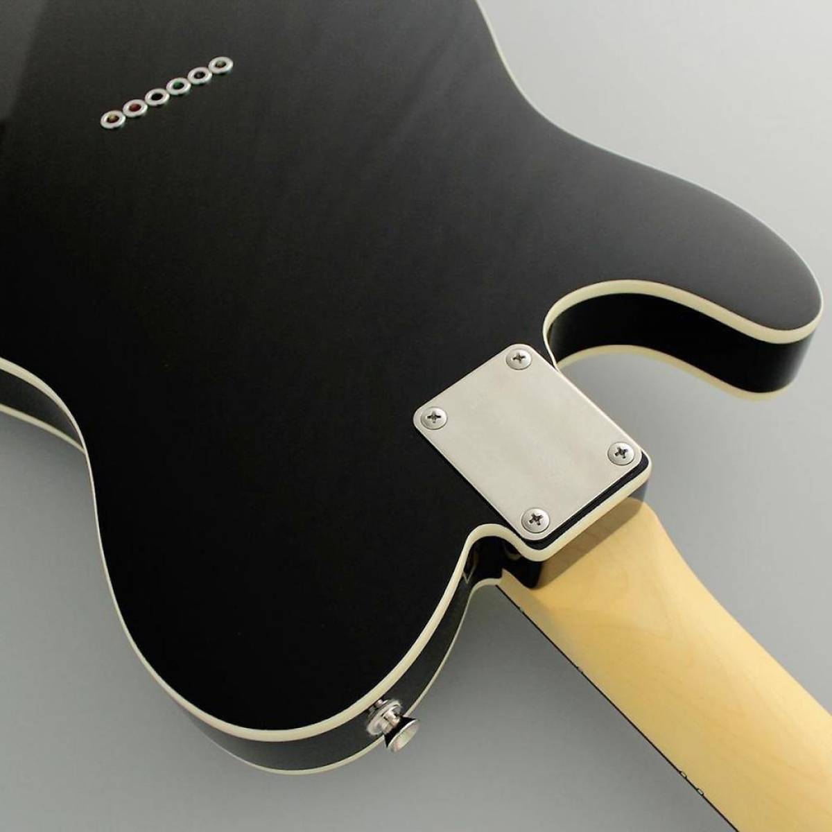 Neo Classic TE 210 Black