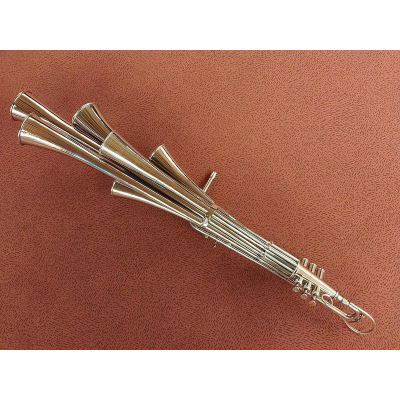 Schalmei Bariton B&S aufrecht