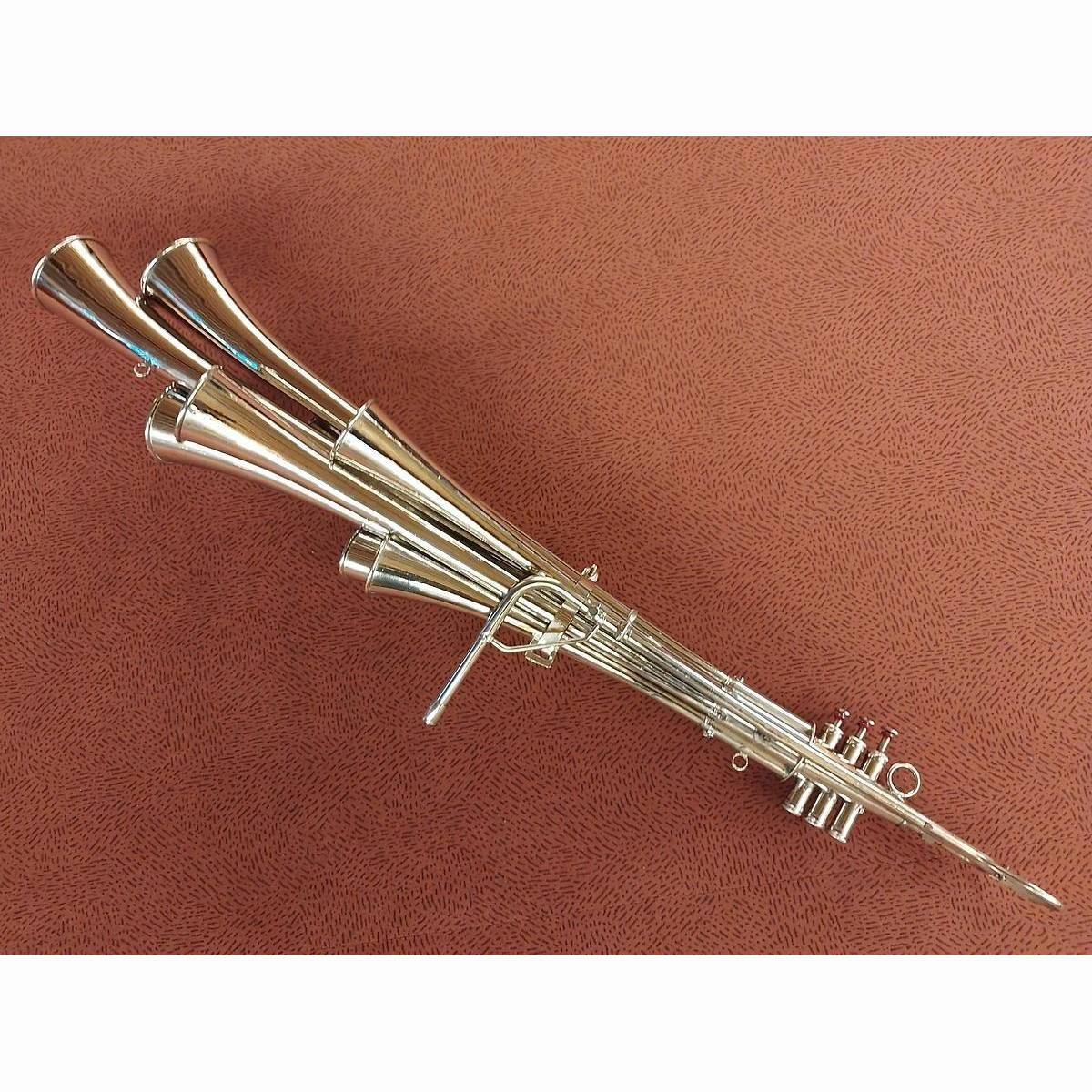 Schalmei Bariton B&S aufrecht