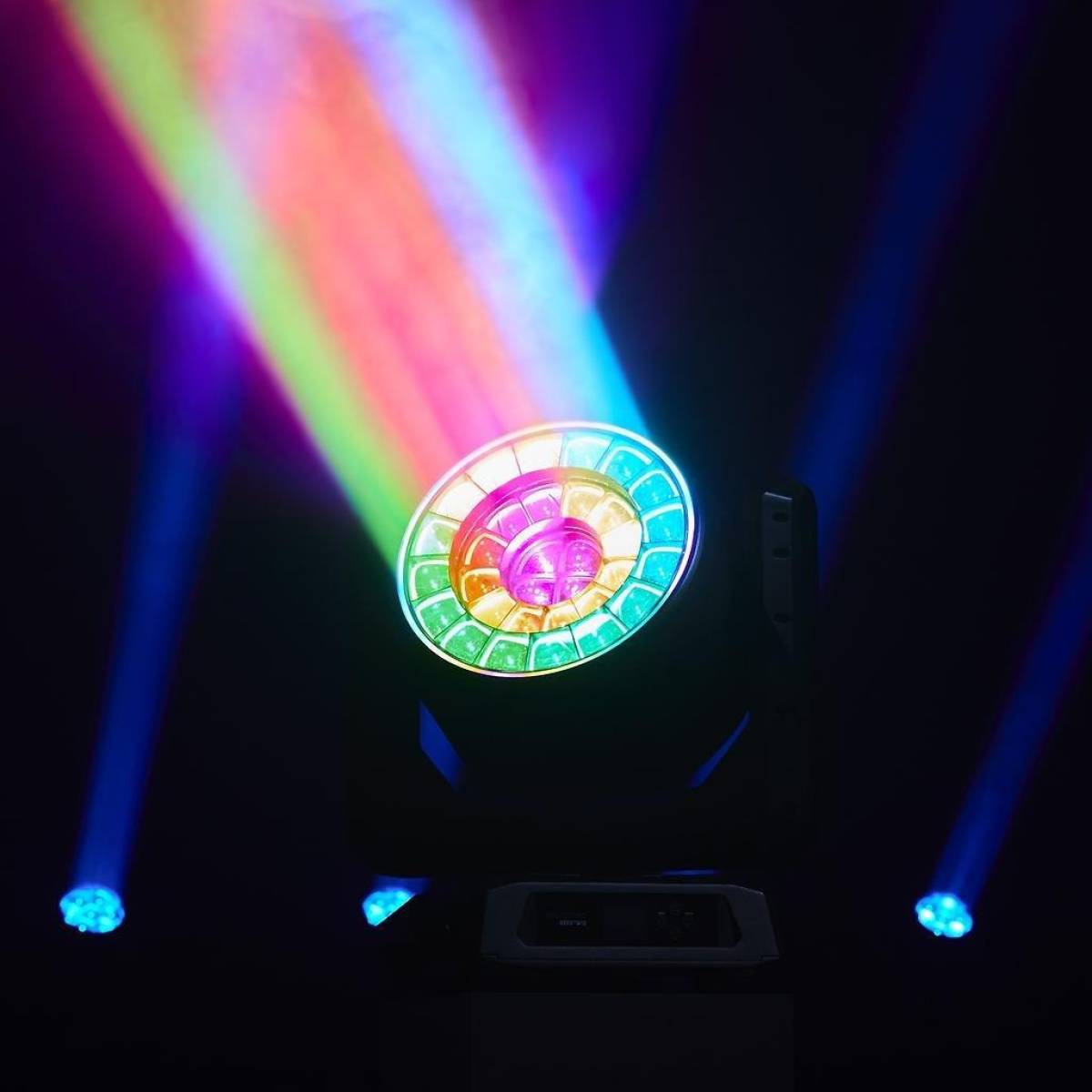 OTOS W12 IP65 Moving Head 32 X 50W RGBL