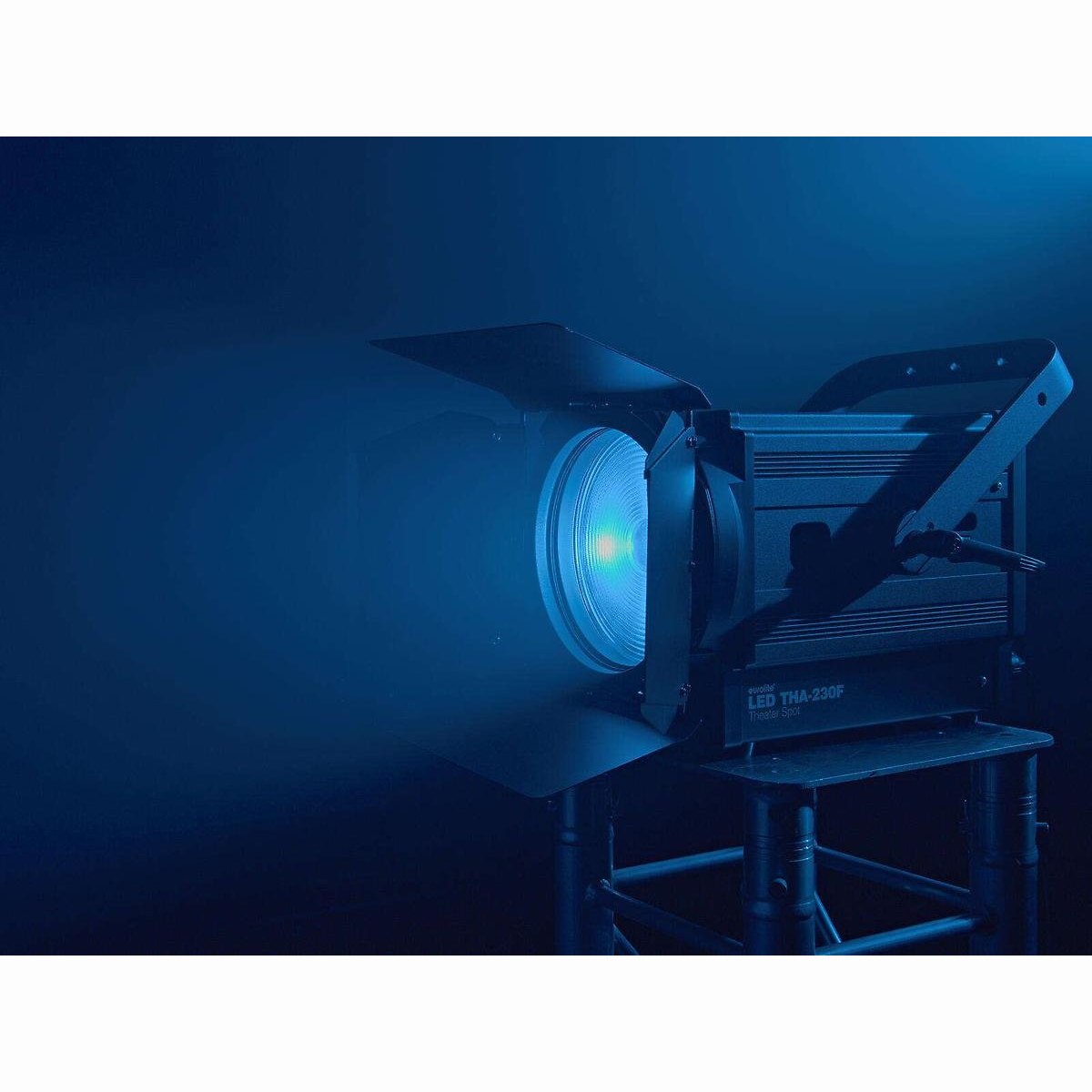 LED THA-230F Theater-Spot
