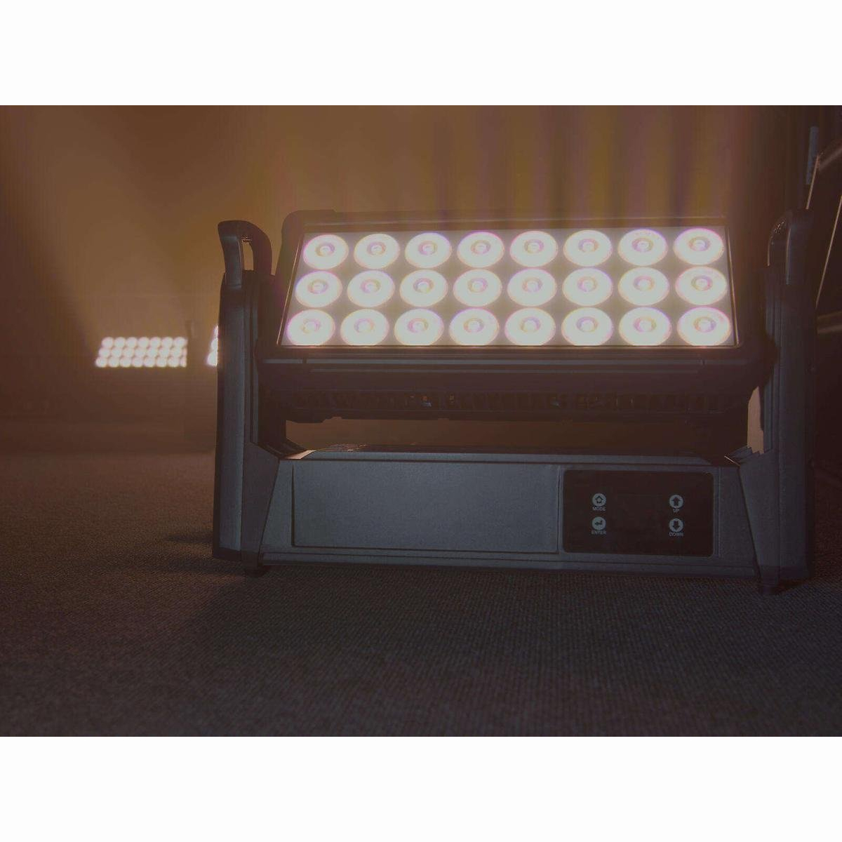 Multiflood IP 24x40W RGBL